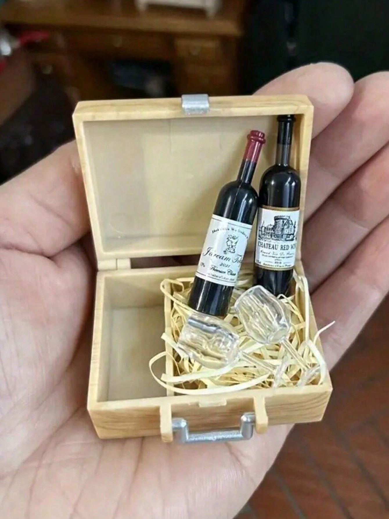 Dollhouse Mini Wine Champagne  - Diy Electronics Housing recension och pris